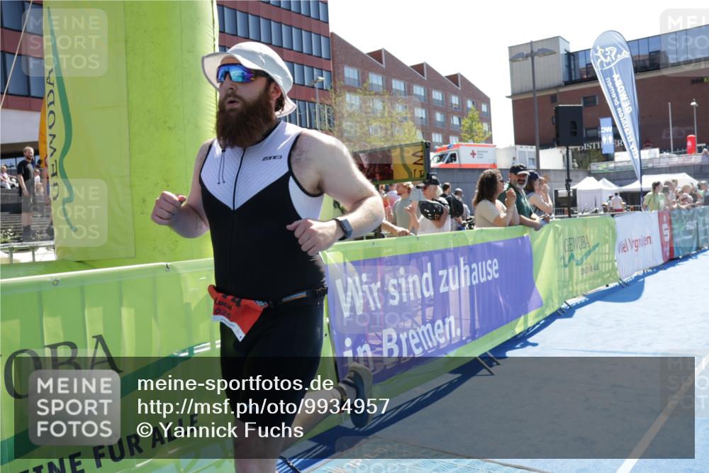 09.08.2026 - GEWOBA Citytriathlon Bremen Yannick Fuchs http://msf.ph/oto/9934957 09.08.2026 14:43:48 Ziel 574 meine-sportfotos.de