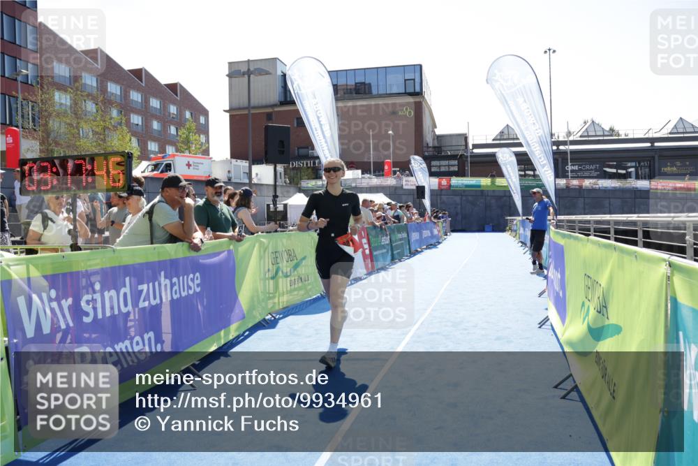 09.08.2026 - GEWOBA Citytriathlon Bremen Yannick Fuchs http://msf.ph/oto/9934961 09.08.2026 14:44:09 Ziel 881 meine-sportfotos.de