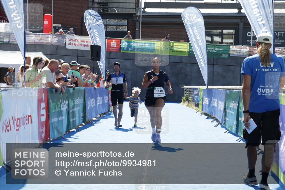09.08.2026 - GEWOBA Citytriathlon Bremen Yannick Fuchs http://msf.ph/oto/9934981 09.08.2026 14:44:56 Ziel 1149 meine-sportfotos.de