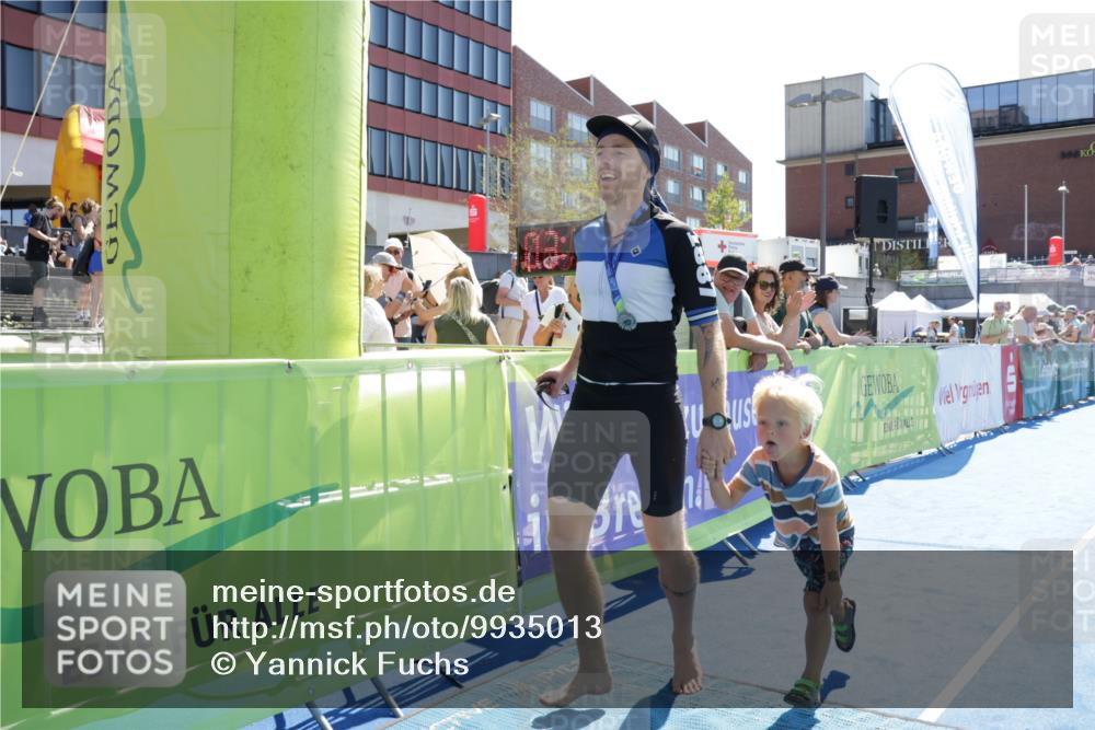 09.08.2026 - GEWOBA Citytriathlon Bremen Yannick Fuchs http://msf.ph/oto/9935013 09.08.2026 14:45:01 Ziel 1149 meine-sportfotos.de