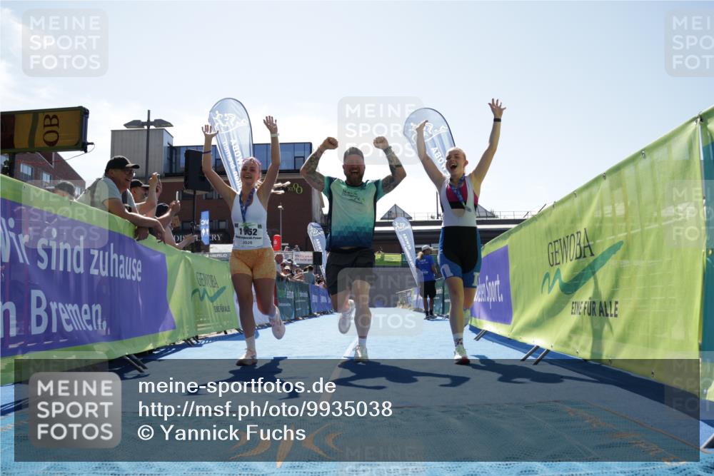 09.08.2026 - GEWOBA Citytriathlon Bremen Yannick Fuchs http://msf.ph/oto/9935038 09.08.2026 14:45:26 Ziel  meine-sportfotos.de