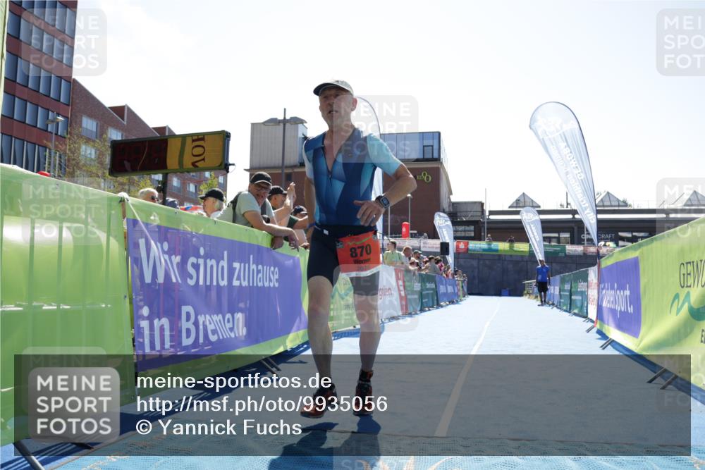 09.08.2026 - GEWOBA Citytriathlon Bremen Yannick Fuchs http://msf.ph/oto/9935056 09.08.2026 14:45:55 Ziel 870 meine-sportfotos.de