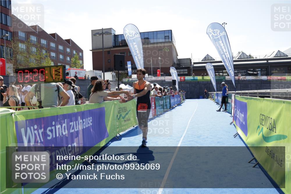 09.08.2026 - GEWOBA Citytriathlon Bremen Yannick Fuchs http://msf.ph/oto/9935069 09.08.2026 14:46:34 Ziel 546 meine-sportfotos.de
