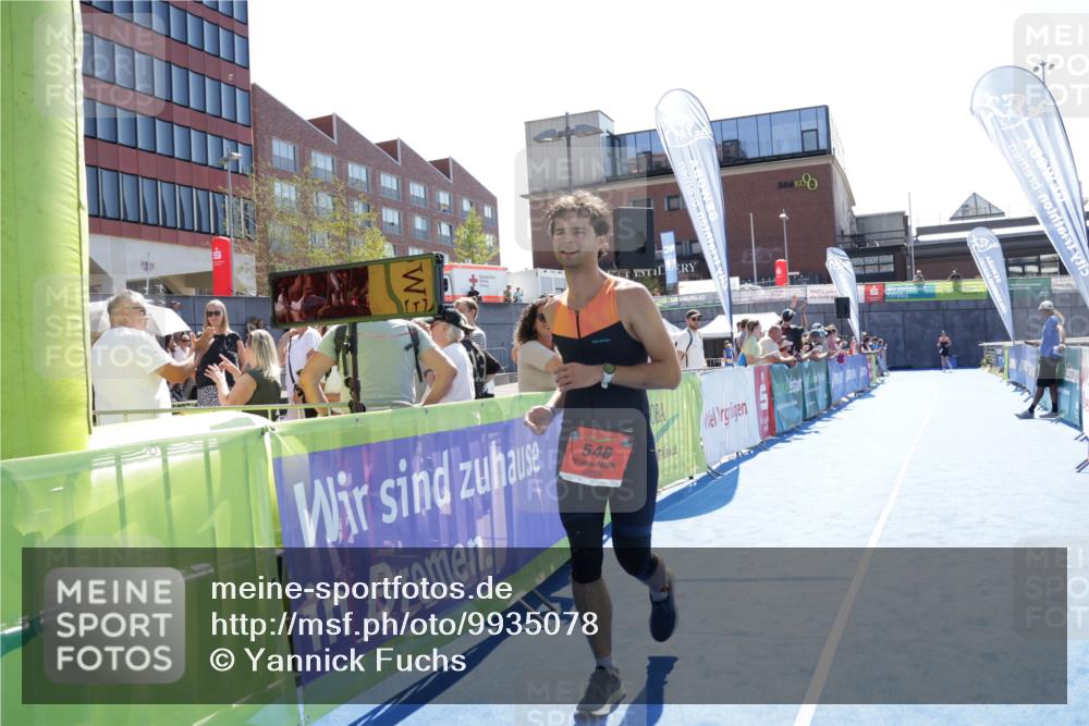 09.08.2026 - GEWOBA Citytriathlon Bremen Yannick Fuchs http://msf.ph/oto/9935078 09.08.2026 14:46:35 Ziel 546 meine-sportfotos.de