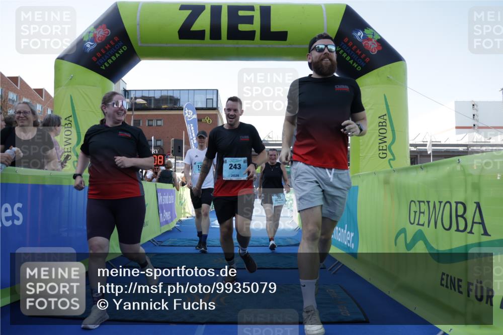 09.08.2026 - GEWOBA Citytriathlon Bremen Yannick Fuchs http://msf.ph/oto/9935079 09.08.2026 11:38:13 Ziel 75, 127, 243 meine-sportfotos.de