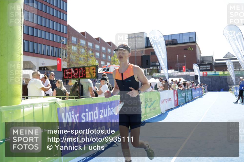 09.08.2026 - GEWOBA Citytriathlon Bremen Yannick Fuchs http://msf.ph/oto/9935111 09.08.2026 14:46:50 Ziel 605 meine-sportfotos.de