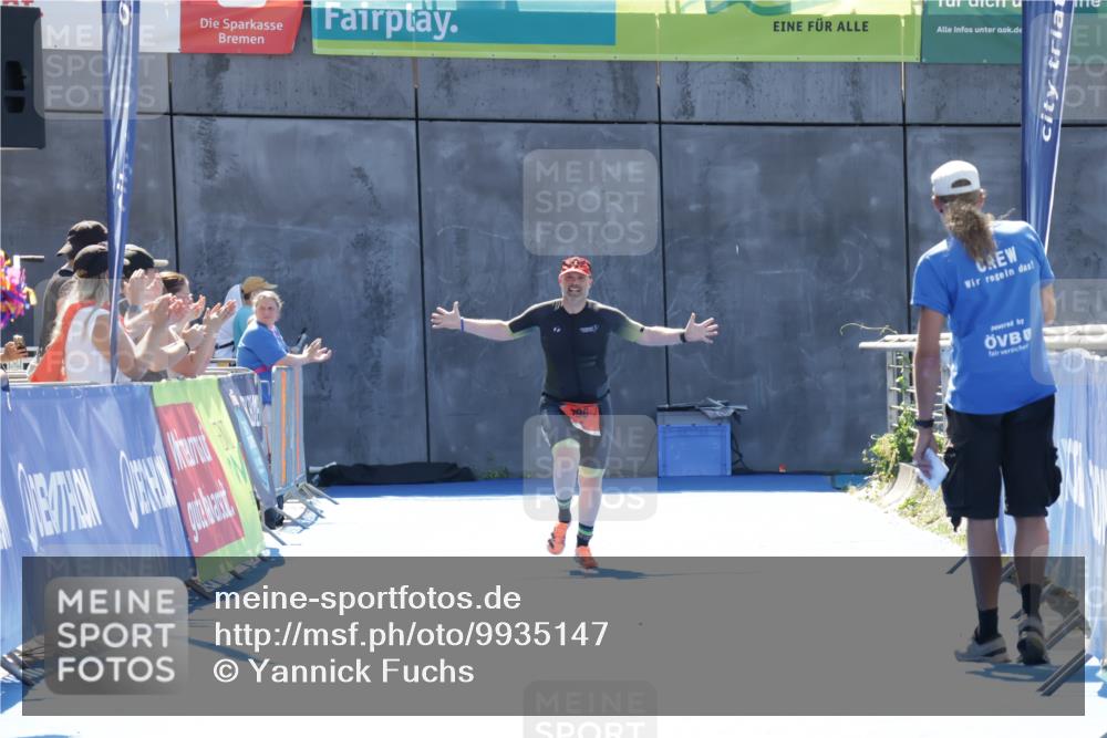 09.08.2026 - GEWOBA Citytriathlon Bremen Yannick Fuchs http://msf.ph/oto/9935147 09.08.2026 14:47:49 Ziel  meine-sportfotos.de