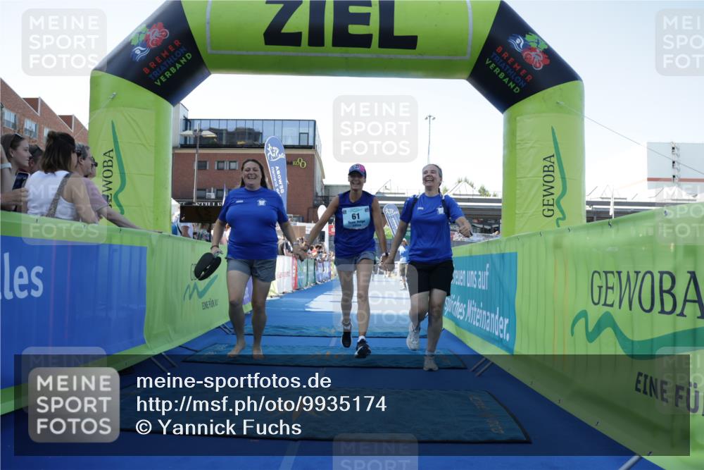 09.08.2026 - GEWOBA Citytriathlon Bremen Yannick Fuchs http://msf.ph/oto/9935174 09.08.2026 11:38:29 Ziel 61 meine-sportfotos.de