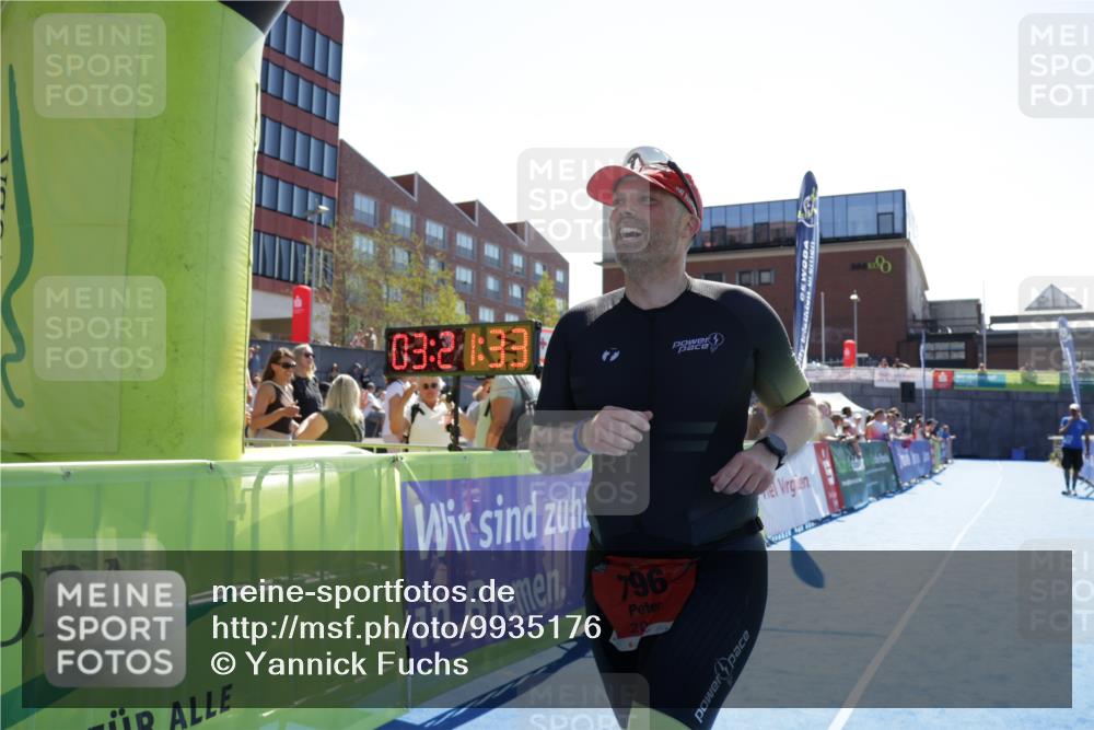 09.08.2026 - GEWOBA Citytriathlon Bremen Yannick Fuchs http://msf.ph/oto/9935176 09.08.2026 14:47:57 Ziel 796 meine-sportfotos.de