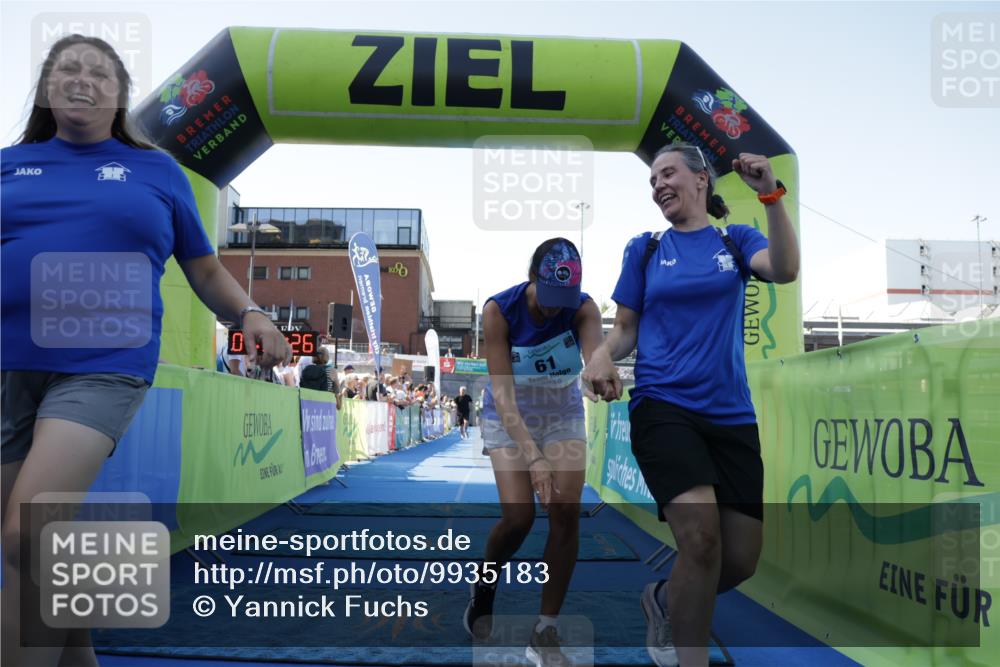 09.08.2026 - GEWOBA Citytriathlon Bremen Yannick Fuchs http://msf.ph/oto/9935183 09.08.2026 11:38:30 Ziel 61 meine-sportfotos.de