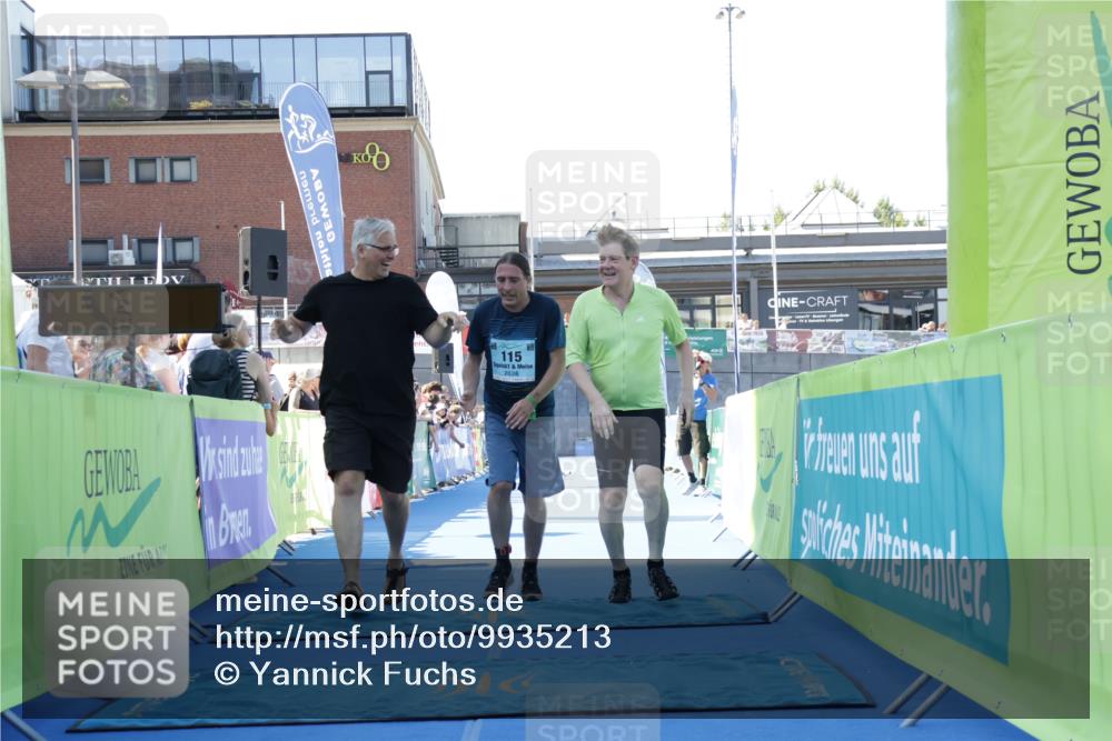 09.08.2026 - GEWOBA Citytriathlon Bremen Yannick Fuchs http://msf.ph/oto/9935213 09.08.2026 11:38:37 Ziel 115, 476 meine-sportfotos.de