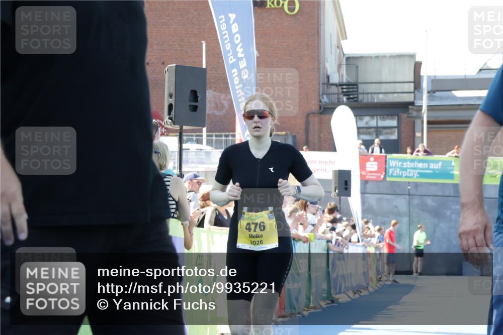 09.08.2026 - GEWOBA Citytriathlon Bremen Yannick Fuchs http://msf.ph/oto/9935221 09.08.2026 11:38:42 Ziel 476 meine-sportfotos.de