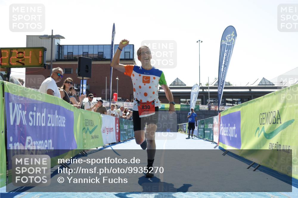 09.08.2026 - GEWOBA Citytriathlon Bremen Yannick Fuchs http://msf.ph/oto/9935270 09.08.2026 14:49:04 Ziel 731, 830 meine-sportfotos.de