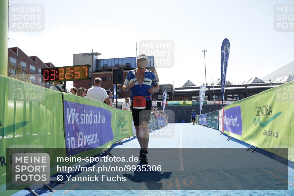 09.08.2026 - GEWOBA Citytriathlon Bremen Yannick Fuchs http://msf.ph/oto/9935306 09.08.2026 14:49:21 Ziel 842 meine-sportfotos.de