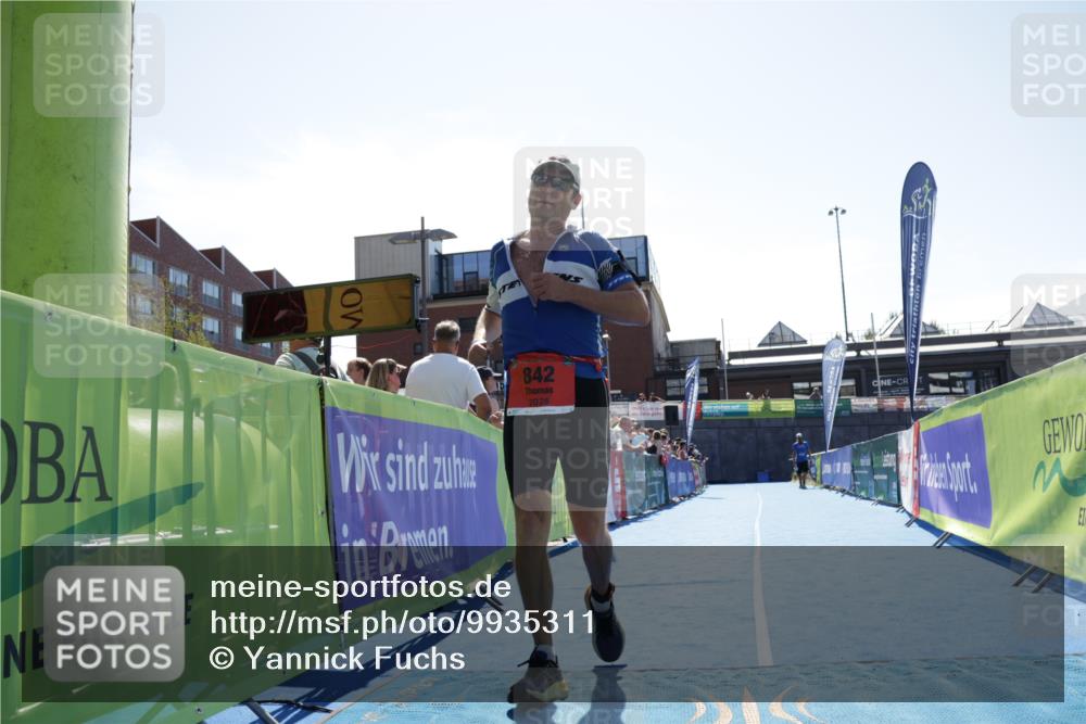 09.08.2026 - GEWOBA Citytriathlon Bremen Yannick Fuchs http://msf.ph/oto/9935311 09.08.2026 14:49:21 Ziel 842 meine-sportfotos.de