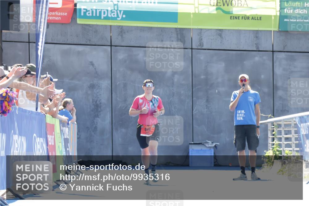 09.08.2026 - GEWOBA Citytriathlon Bremen Yannick Fuchs http://msf.ph/oto/9935316 09.08.2026 14:49:29 Ziel  meine-sportfotos.de