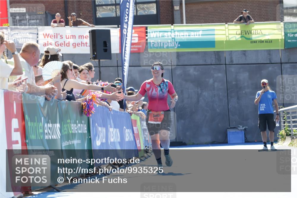 09.08.2026 - GEWOBA Citytriathlon Bremen Yannick Fuchs http://msf.ph/oto/9935325 09.08.2026 14:49:33 Ziel 969 meine-sportfotos.de