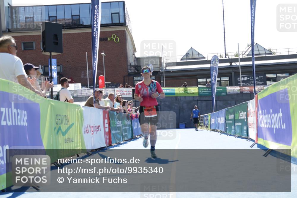 09.08.2026 - GEWOBA Citytriathlon Bremen Yannick Fuchs http://msf.ph/oto/9935340 09.08.2026 14:49:36 Ziel 969 meine-sportfotos.de