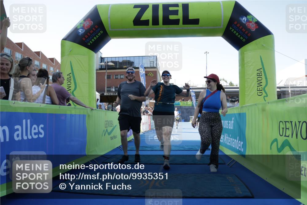 09.08.2026 - GEWOBA Citytriathlon Bremen Yannick Fuchs http://msf.ph/oto/9935351 09.08.2026 11:39:04 Ziel 143 meine-sportfotos.de