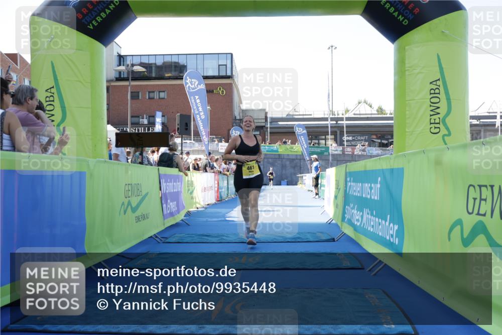 09.08.2026 - GEWOBA Citytriathlon Bremen Yannick Fuchs http://msf.ph/oto/9935448 09.08.2026 11:39:31 Ziel 461 meine-sportfotos.de