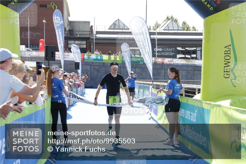 09.08.2026 - GEWOBA Citytriathlon Bremen Yannick Fuchs http://msf.ph/oto/9935503 09.08.2026 14:51:18 Ziel 30, 554 meine-sportfotos.de