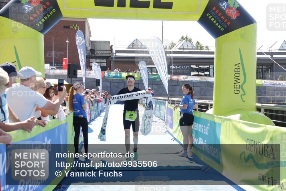 09.08.2026 - GEWOBA Citytriathlon Bremen Yannick Fuchs http://msf.ph/oto/9935506 09.08.2026 14:51:18 Ziel 30, 554 meine-sportfotos.de