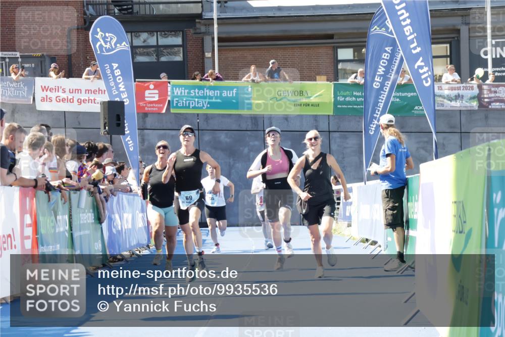 09.08.2026 - GEWOBA Citytriathlon Bremen Yannick Fuchs http://msf.ph/oto/9935536 09.08.2026 11:40:09 Ziel 69, 235, 456 meine-sportfotos.de