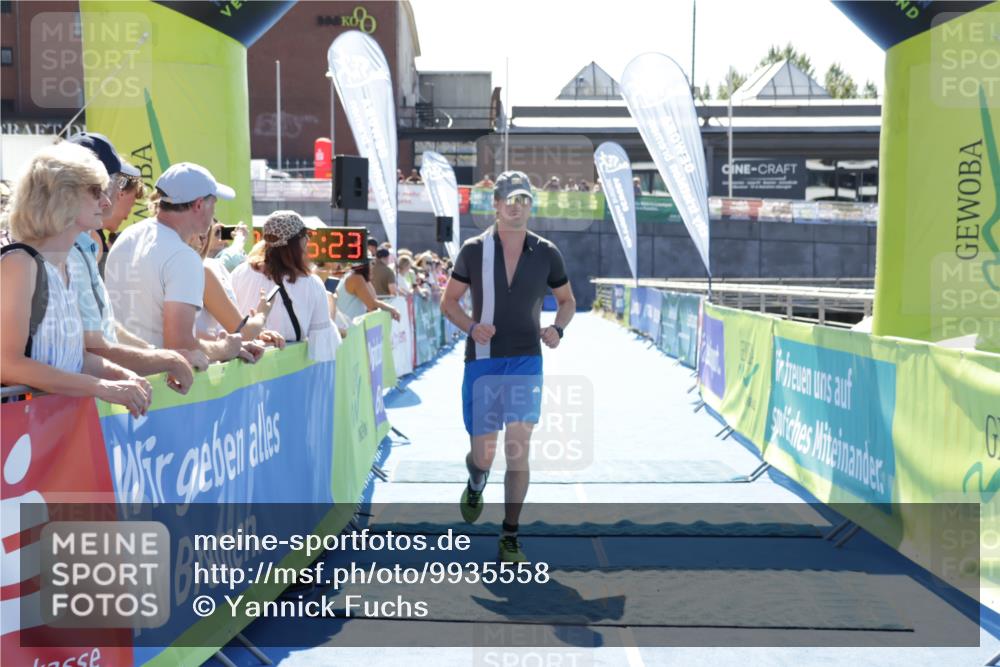 09.08.2026 - GEWOBA Citytriathlon Bremen Yannick Fuchs http://msf.ph/oto/9935558 09.08.2026 14:51:46 Ziel 733 meine-sportfotos.de