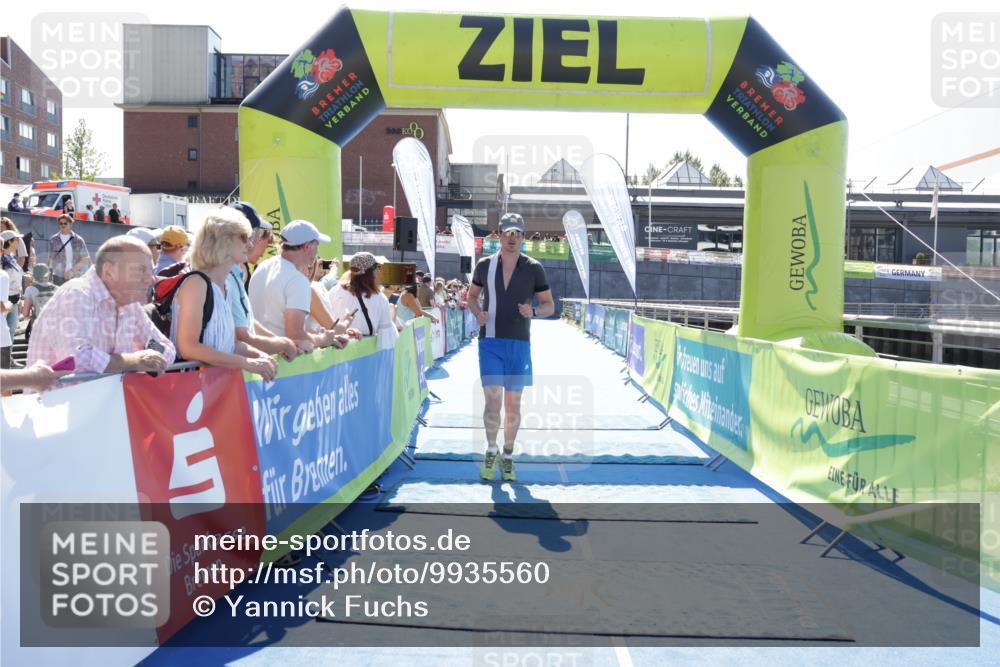 09.08.2026 - GEWOBA Citytriathlon Bremen Yannick Fuchs http://msf.ph/oto/9935560 09.08.2026 14:51:46 Ziel 733 meine-sportfotos.de