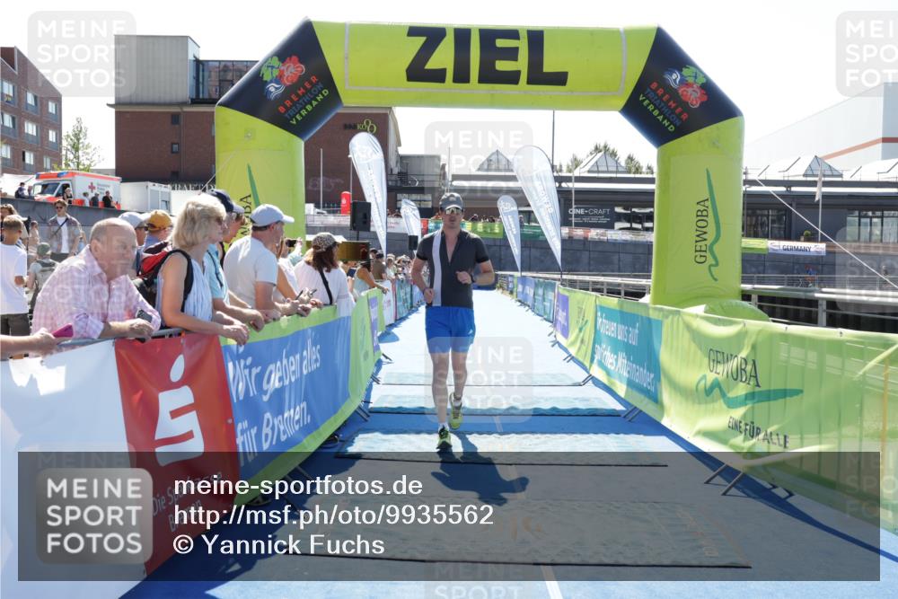 09.08.2026 - GEWOBA Citytriathlon Bremen Yannick Fuchs http://msf.ph/oto/9935562 09.08.2026 14:51:46 Ziel 733 meine-sportfotos.de