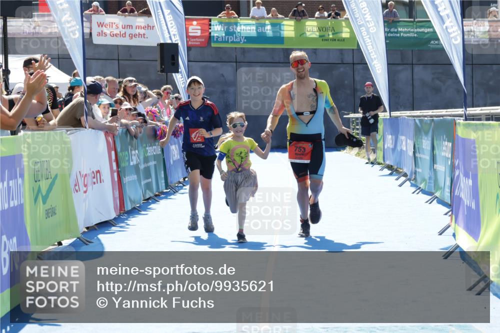09.08.2026 - GEWOBA Citytriathlon Bremen Yannick Fuchs http://msf.ph/oto/9935621 09.08.2026 14:52:22 Ziel 753 meine-sportfotos.de