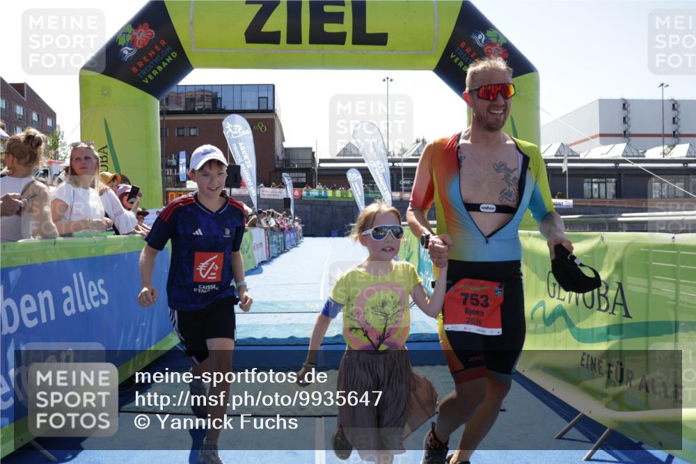 09.08.2026 - GEWOBA Citytriathlon Bremen Yannick Fuchs http://msf.ph/oto/9935647 09.08.2026 14:52:26 Ziel 753 meine-sportfotos.de