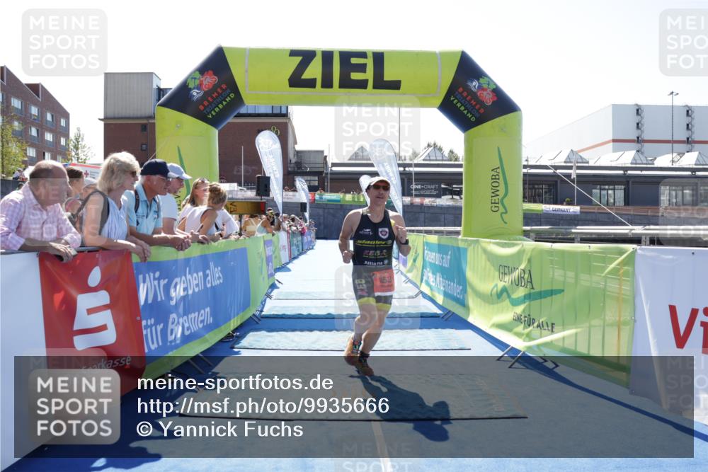 09.08.2026 - GEWOBA Citytriathlon Bremen Yannick Fuchs http://msf.ph/oto/9935666 09.08.2026 14:52:47 Ziel 853 meine-sportfotos.de