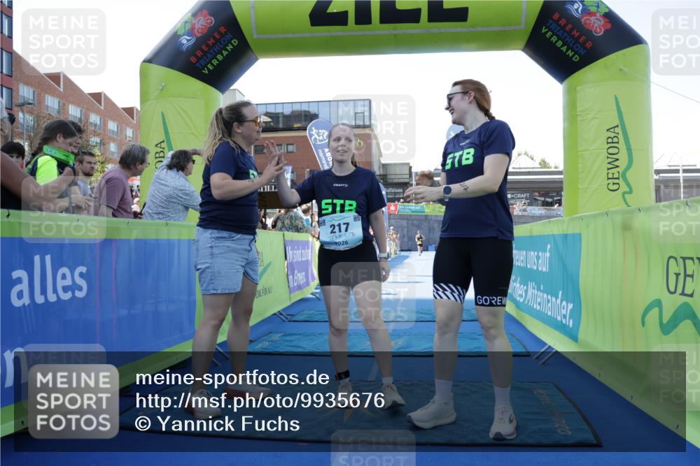 09.08.2026 - GEWOBA Citytriathlon Bremen Yannick Fuchs http://msf.ph/oto/9935676 09.08.2026 11:40:41 Ziel 217 meine-sportfotos.de