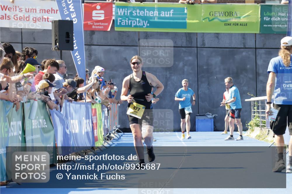09.08.2026 - GEWOBA Citytriathlon Bremen Yannick Fuchs http://msf.ph/oto/9935687 09.08.2026 11:40:46 Ziel 477 meine-sportfotos.de