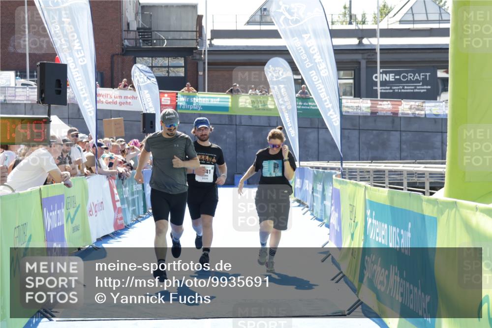 09.08.2026 - GEWOBA Citytriathlon Bremen Yannick Fuchs http://msf.ph/oto/9935691 09.08.2026 14:54:13 Ziel 1141 meine-sportfotos.de