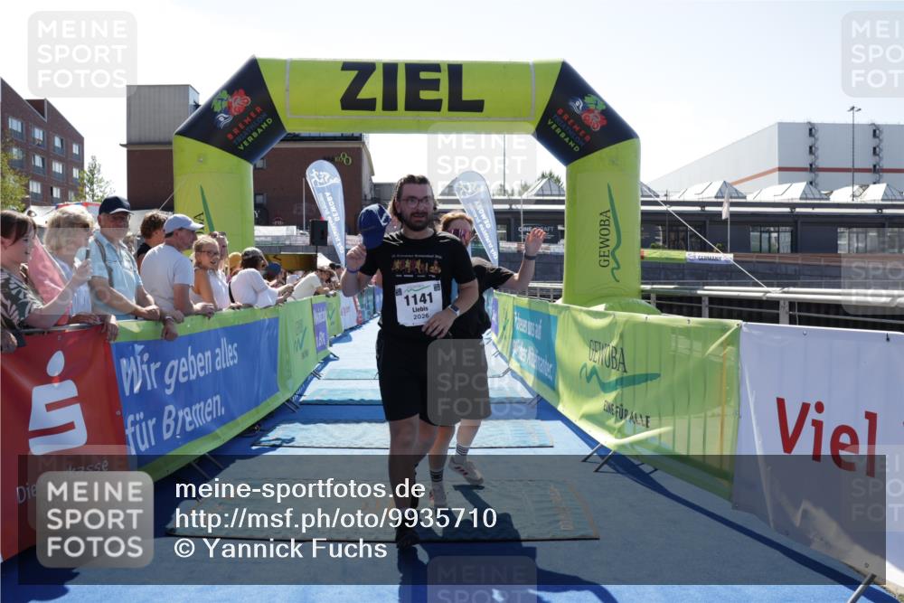 09.08.2026 - GEWOBA Citytriathlon Bremen Yannick Fuchs http://msf.ph/oto/9935710 09.08.2026 14:54:16 Ziel 1141 meine-sportfotos.de