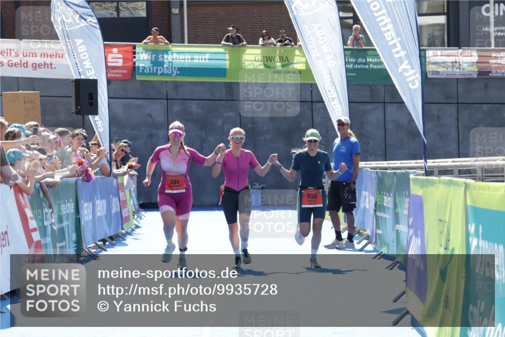 09.08.2026 - GEWOBA Citytriathlon Bremen Yannick Fuchs http://msf.ph/oto/9935728 09.08.2026 14:55:12 Ziel 885, 891, 936 meine-sportfotos.de