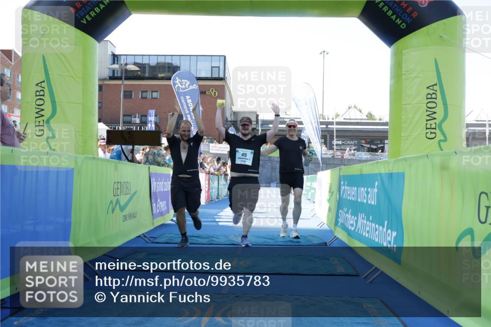 09.08.2026 - GEWOBA Citytriathlon Bremen Yannick Fuchs http://msf.ph/oto/9935783 09.08.2026 11:41:08 Ziel 45, 394 meine-sportfotos.de
