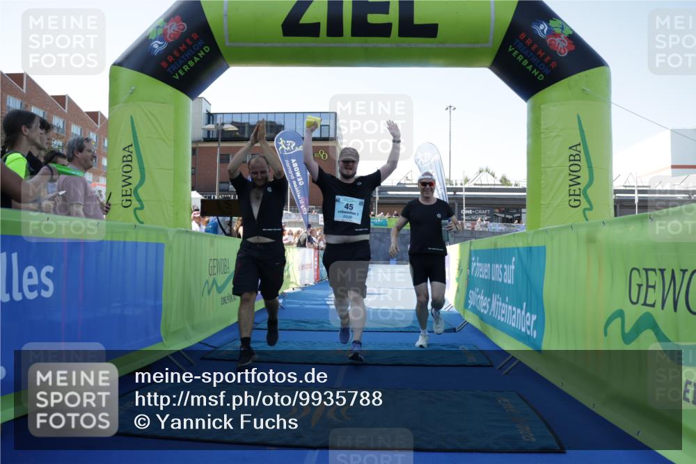 09.08.2026 - GEWOBA Citytriathlon Bremen Yannick Fuchs http://msf.ph/oto/9935788 09.08.2026 11:41:09 Ziel 45, 394 meine-sportfotos.de