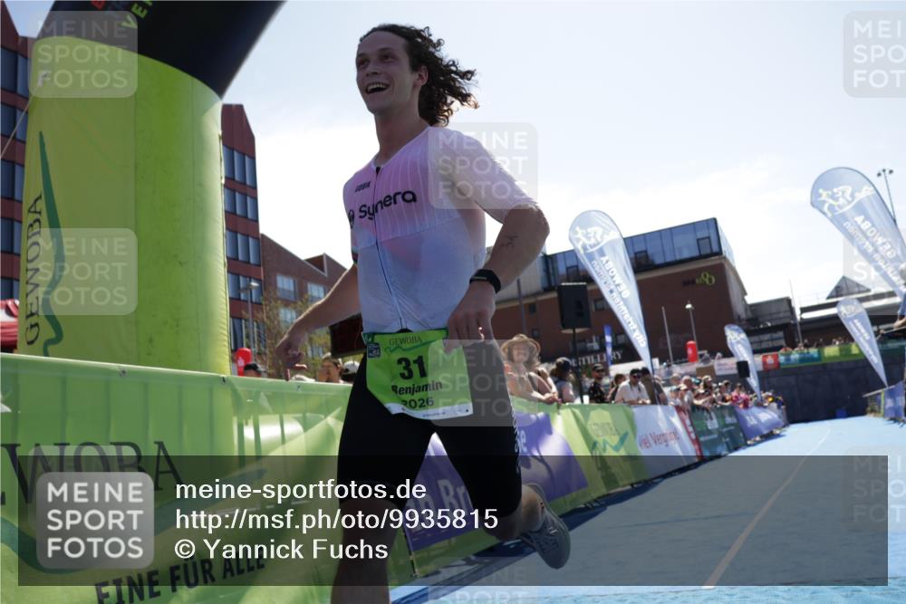 09.08.2026 - GEWOBA Citytriathlon Bremen Yannick Fuchs http://msf.ph/oto/9935815 09.08.2026 14:56:24 Ziel 31 meine-sportfotos.de