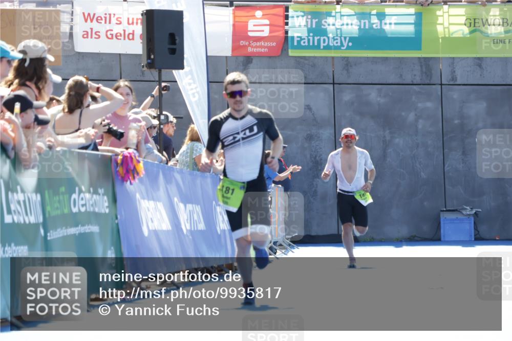 09.08.2026 - GEWOBA Citytriathlon Bremen Yannick Fuchs http://msf.ph/oto/9935817 09.08.2026 14:56:35 Ziel 181 meine-sportfotos.de