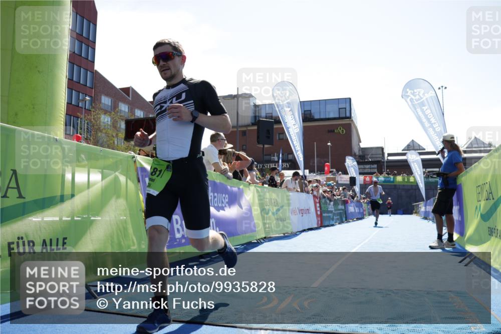 09.08.2026 - GEWOBA Citytriathlon Bremen Yannick Fuchs http://msf.ph/oto/9935828 09.08.2026 14:56:39 Ziel 141, 181 meine-sportfotos.de