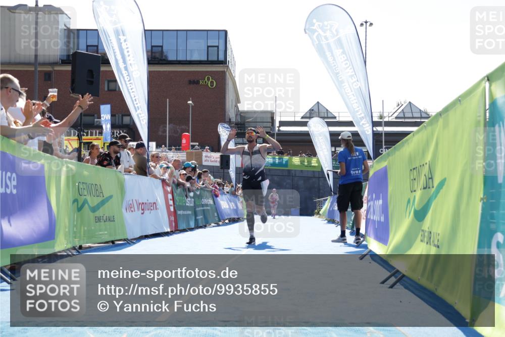 09.08.2026 - GEWOBA Citytriathlon Bremen Yannick Fuchs http://msf.ph/oto/9935855 09.08.2026 14:57:40 Ziel 1006, 1006 meine-sportfotos.de