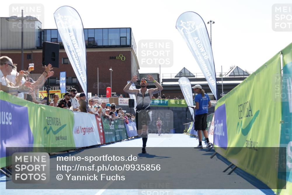 09.08.2026 - GEWOBA Citytriathlon Bremen Yannick Fuchs http://msf.ph/oto/9935856 09.08.2026 14:57:40 Ziel 1006, 1006 meine-sportfotos.de