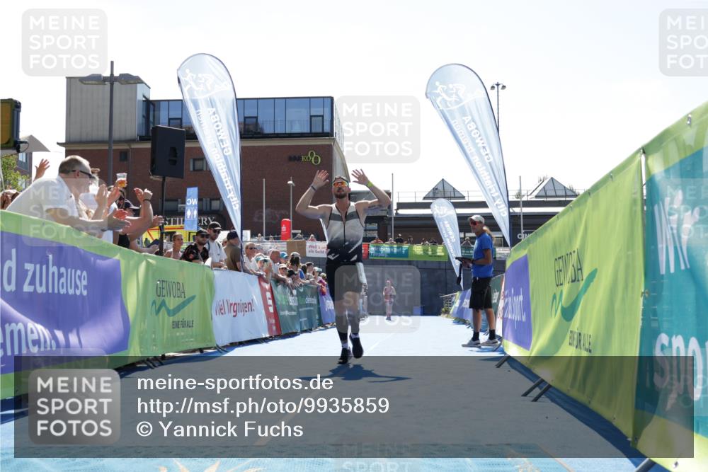 09.08.2026 - GEWOBA Citytriathlon Bremen Yannick Fuchs http://msf.ph/oto/9935859 09.08.2026 14:57:41 Ziel 1006, 1006 meine-sportfotos.de