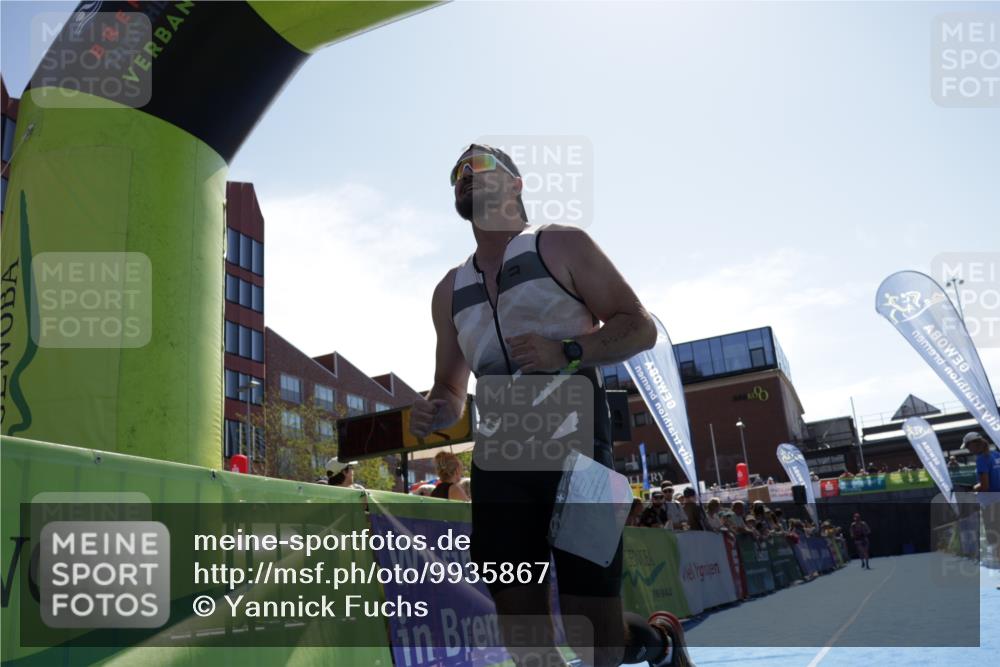 09.08.2026 - GEWOBA Citytriathlon Bremen Yannick Fuchs http://msf.ph/oto/9935867 09.08.2026 14:57:43 Ziel 1006, 1006 meine-sportfotos.de