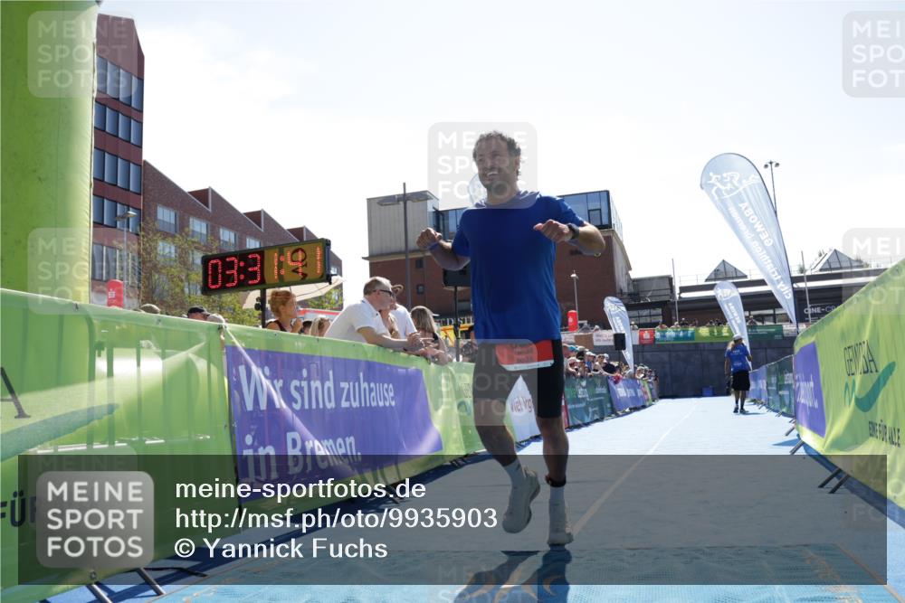 09.08.2026 - GEWOBA Citytriathlon Bremen Yannick Fuchs http://msf.ph/oto/9935903 09.08.2026 14:58:04 Ziel 681 meine-sportfotos.de