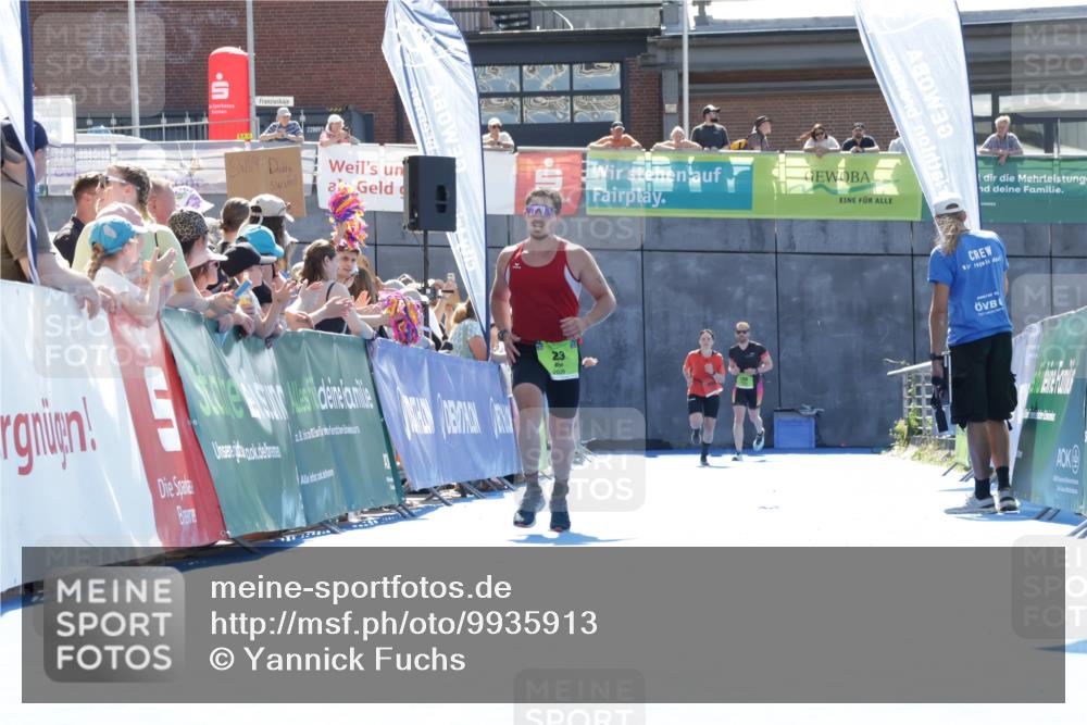 09.08.2026 - GEWOBA Citytriathlon Bremen Yannick Fuchs http://msf.ph/oto/9935913 09.08.2026 14:58:36 Ziel 23 meine-sportfotos.de