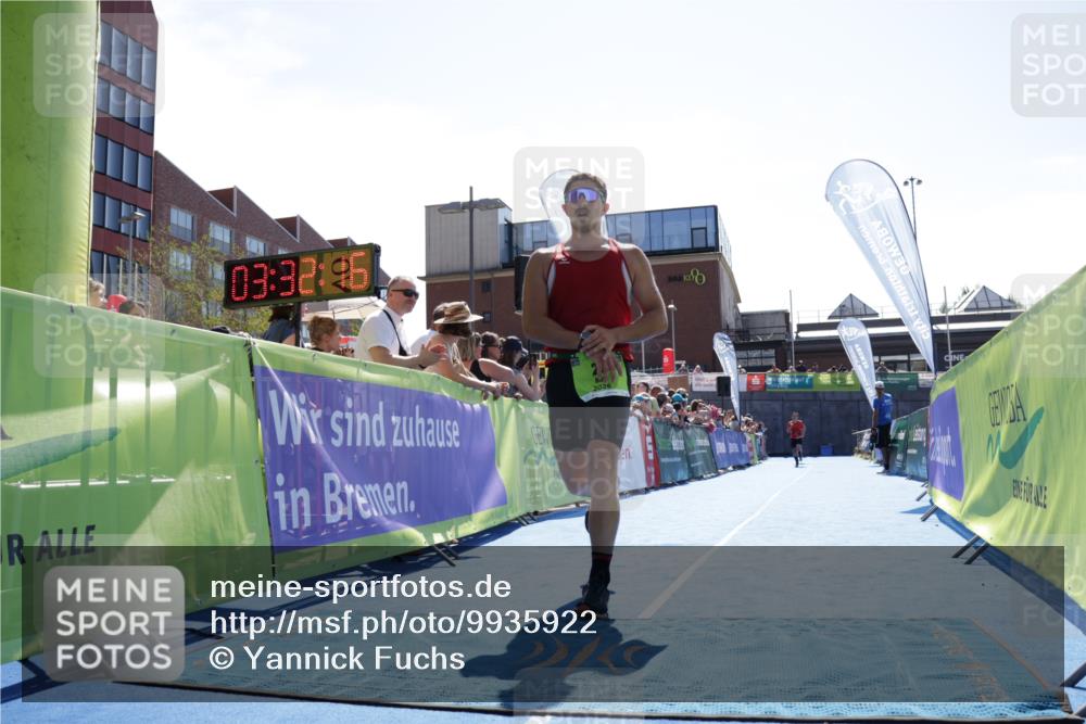 09.08.2026 - GEWOBA Citytriathlon Bremen Yannick Fuchs http://msf.ph/oto/9935922 09.08.2026 14:58:39 Ziel 23 meine-sportfotos.de